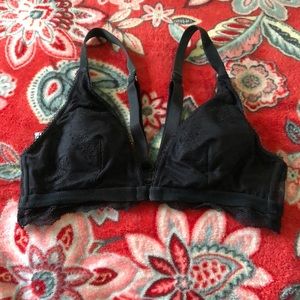 Lightly lined Victoria’s Secret bralette